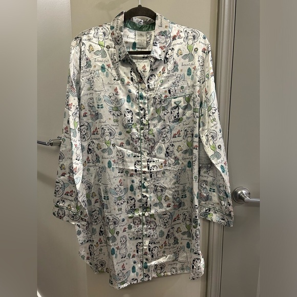 Disney Animators Collection Women’s Pajama Top Long Sleeve Princess Large - Picture 1 of 10